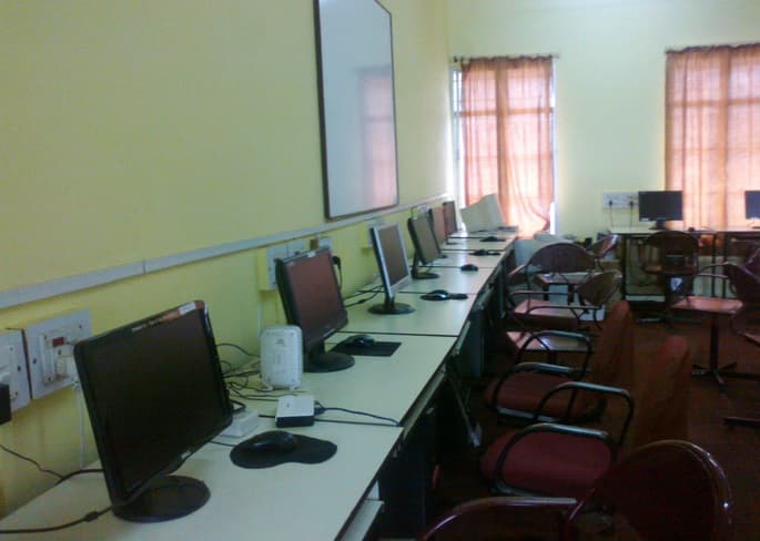 Mahaveer P Mirji College of Commerce Belgaum Campus photo 4